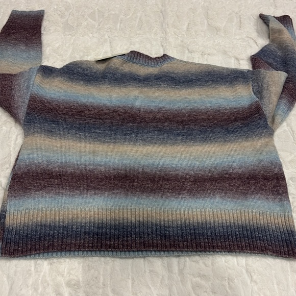 Weekend Ravi  Sweater Size Small . - Picture 7 of 15